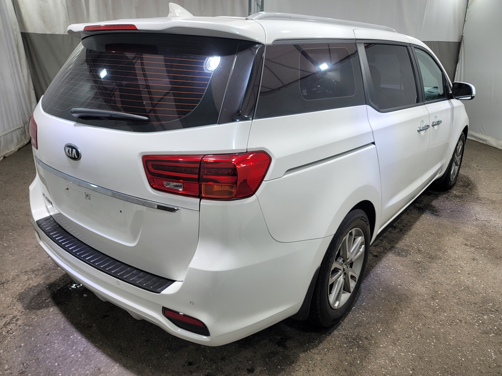 2020 KIA THE NEW CARNIVAL 9seat Diesel Luxury