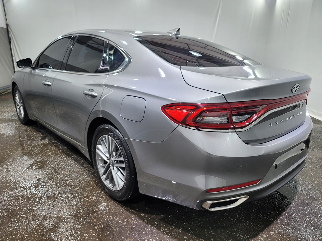 2018 HYUNDAI GRANDEUR IG 2.2 Diesel Premium
