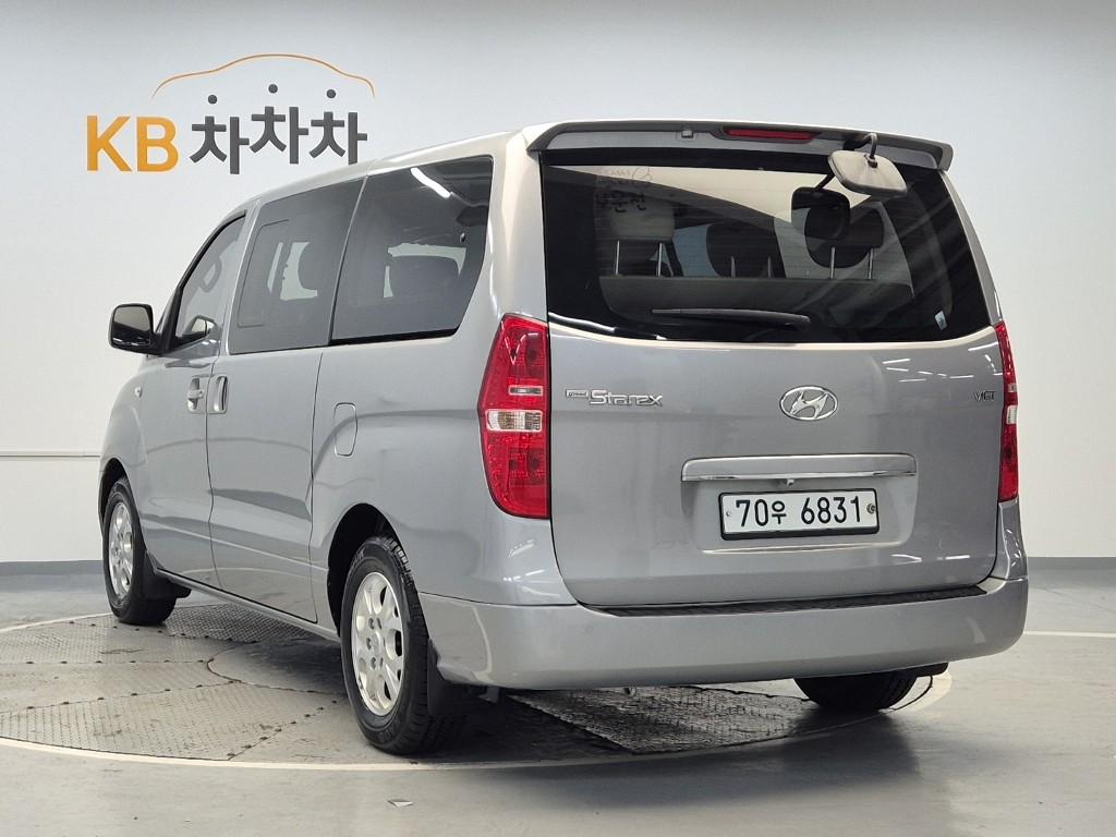 2015 HYUNDAI GRAND STAREX 