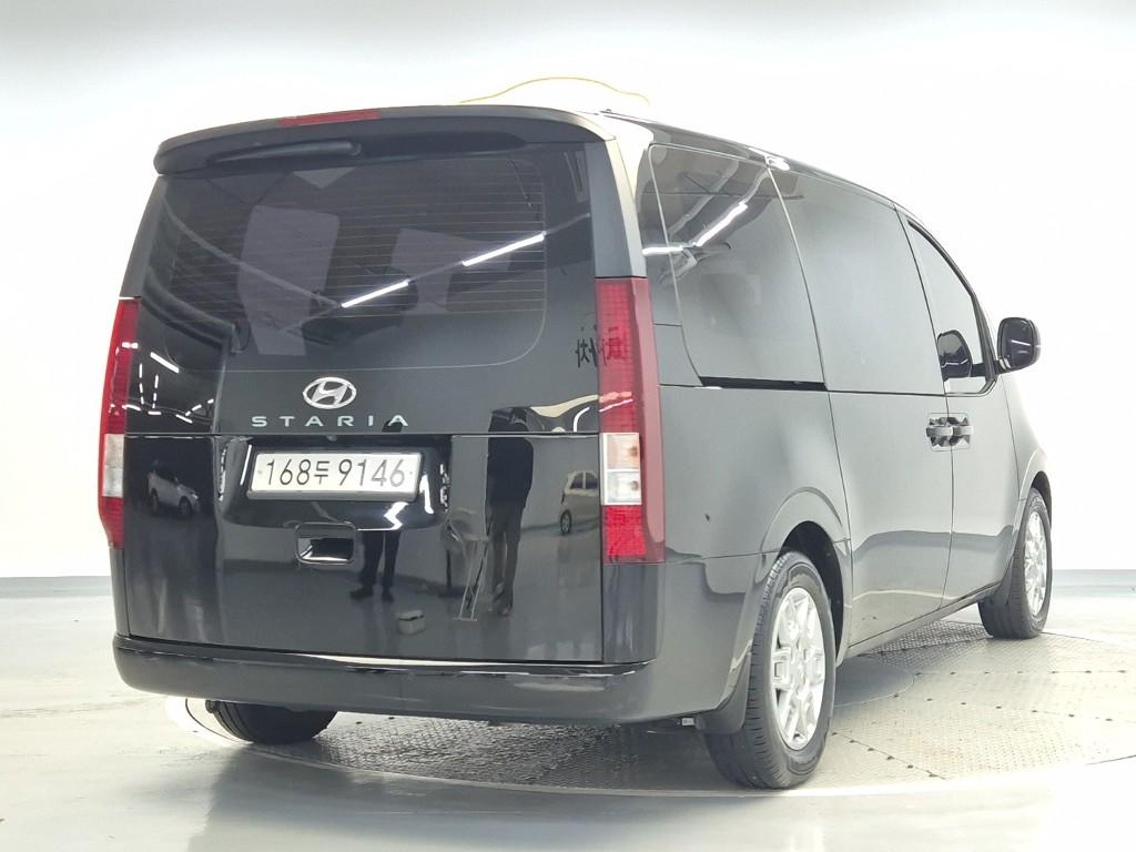 2023 HYUNDAI STARIA 
