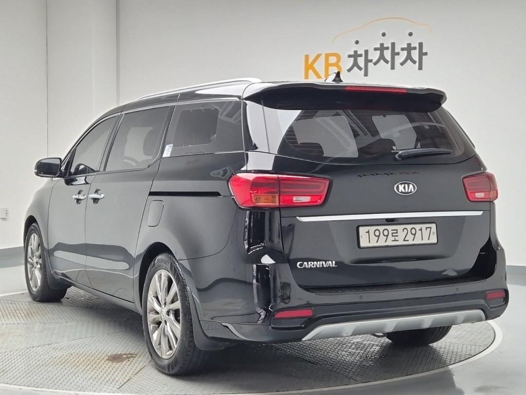2019 KIA THE NEW CARNIVAL 