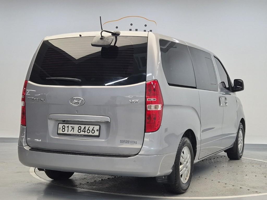 2016 HYUNDAI GRAND STAREX 