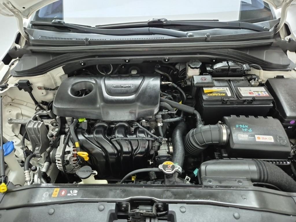 2018 HYUNDAI AVANTE AD 