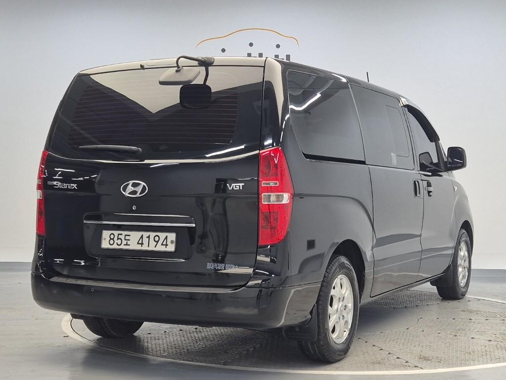 2015 HYUNDAI GRAND STAREX 