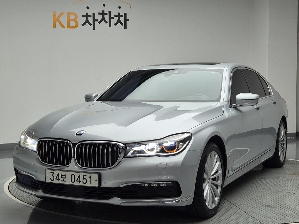 2016 BMW 7 SERIES (6Gen) 