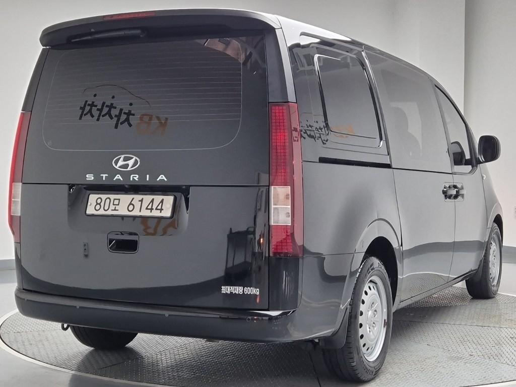 2022 HYUNDAI STARIA 