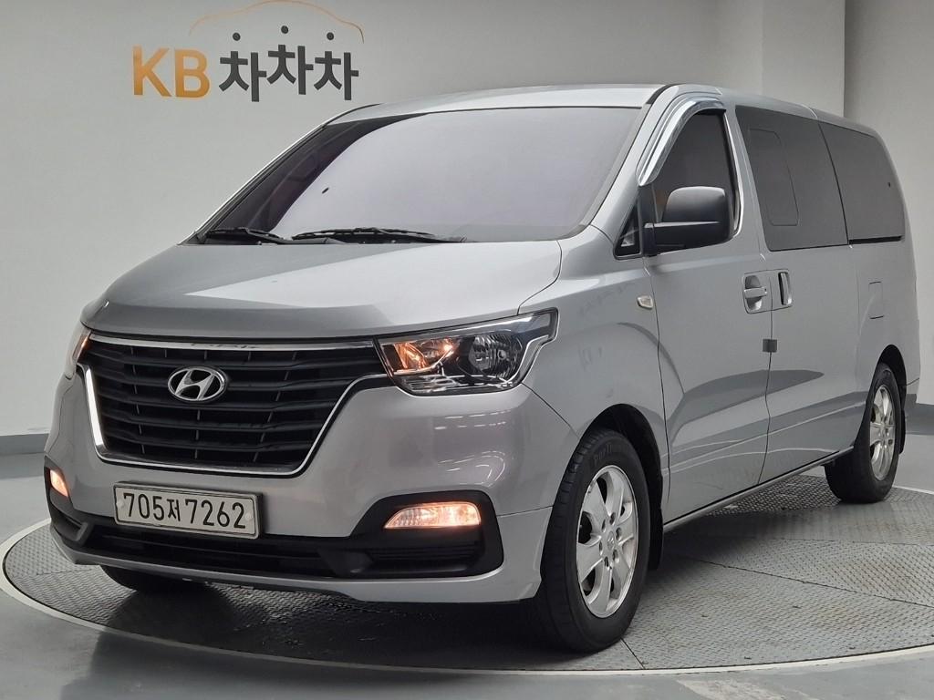 2019 HYUNDAI THE NEW GRAND STAREX 