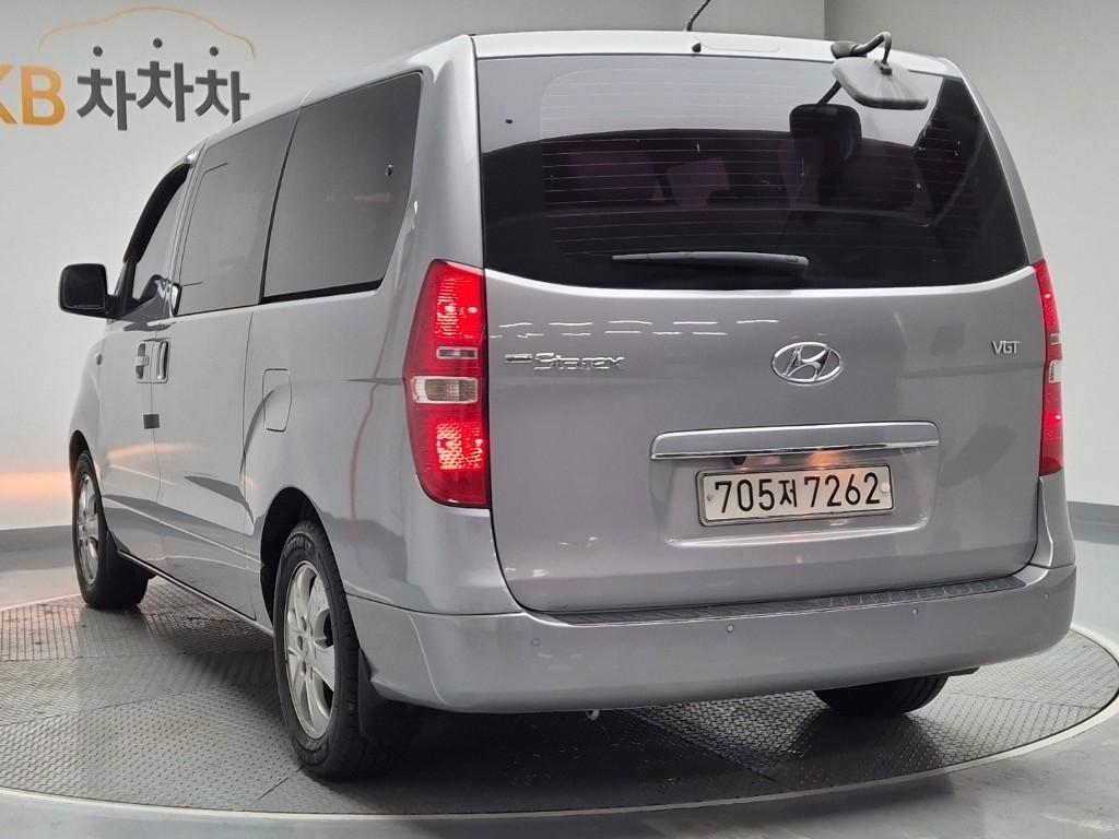 2019 HYUNDAI THE NEW GRAND STAREX 