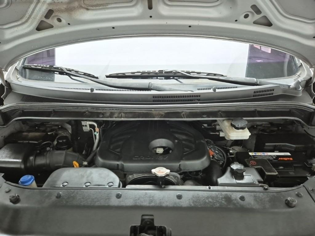 2019 HYUNDAI THE NEW GRAND STAREX 