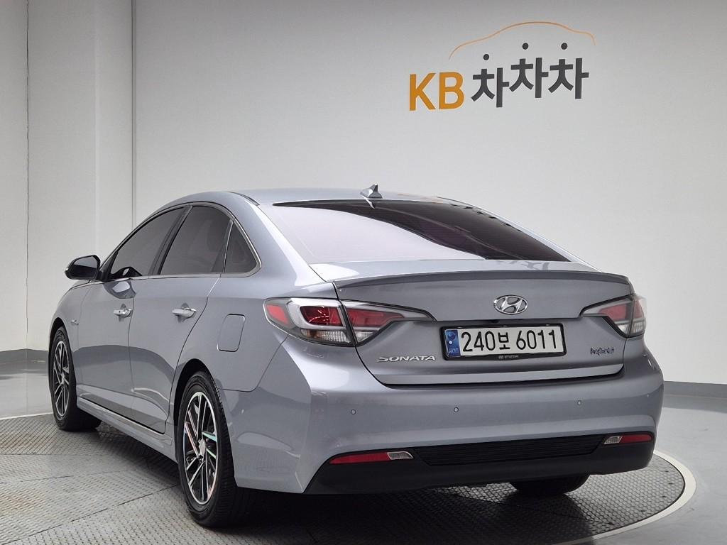 2016 HYUNDAI LF SONATA HYBRID 