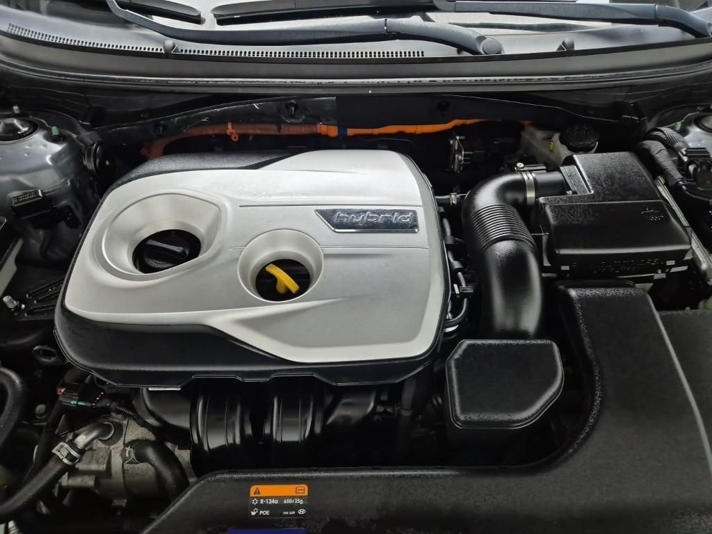2016 HYUNDAI LF SONATA HYBRID 