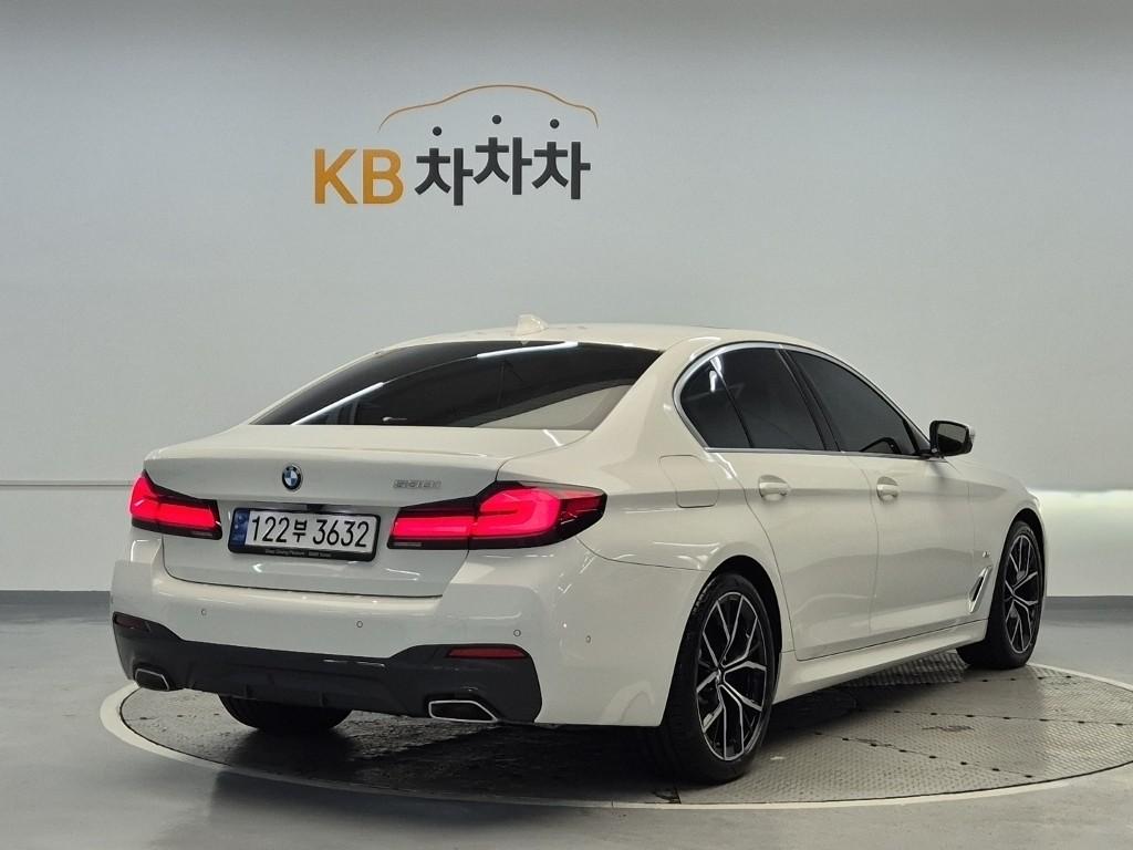 2023 BMW 5 SERIES (7Gen) 