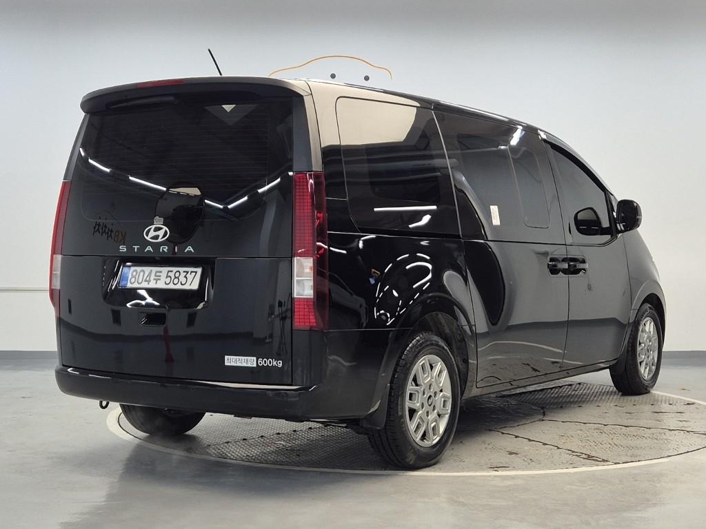 2025 HYUNDAI STARIA 