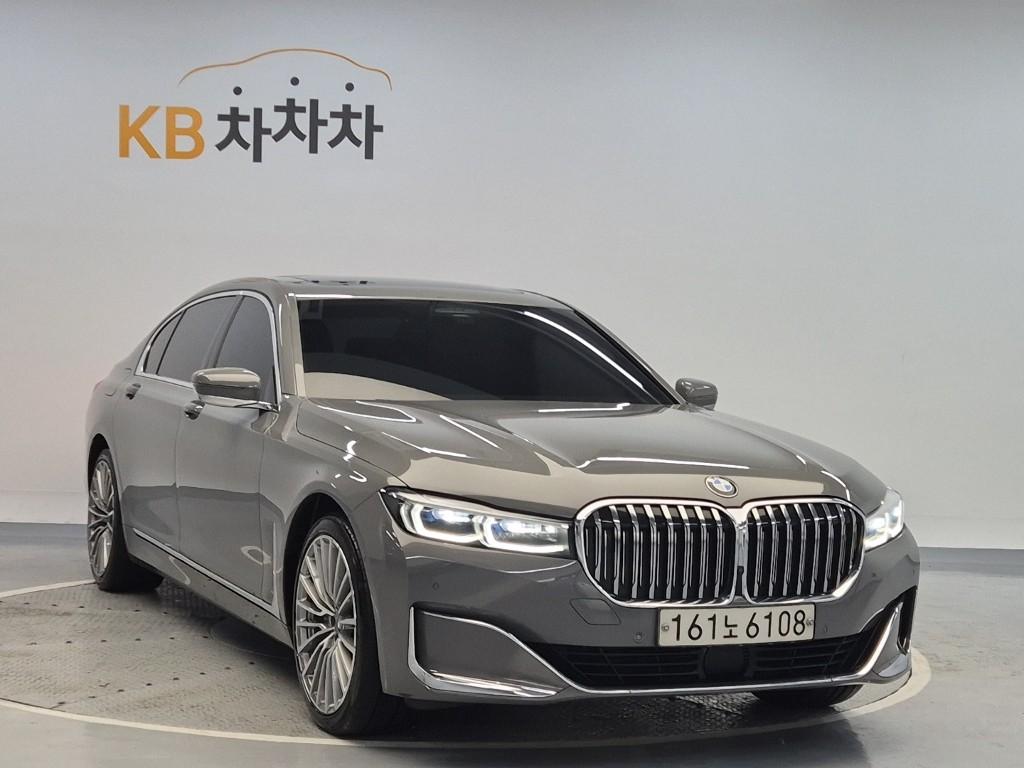 2022 BMW 7 SERIES (6Gen) 