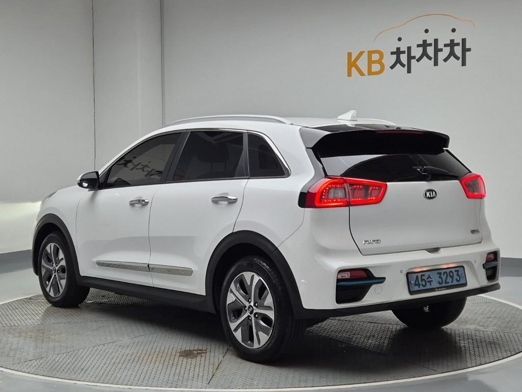 2020 KIA NIRO EV 