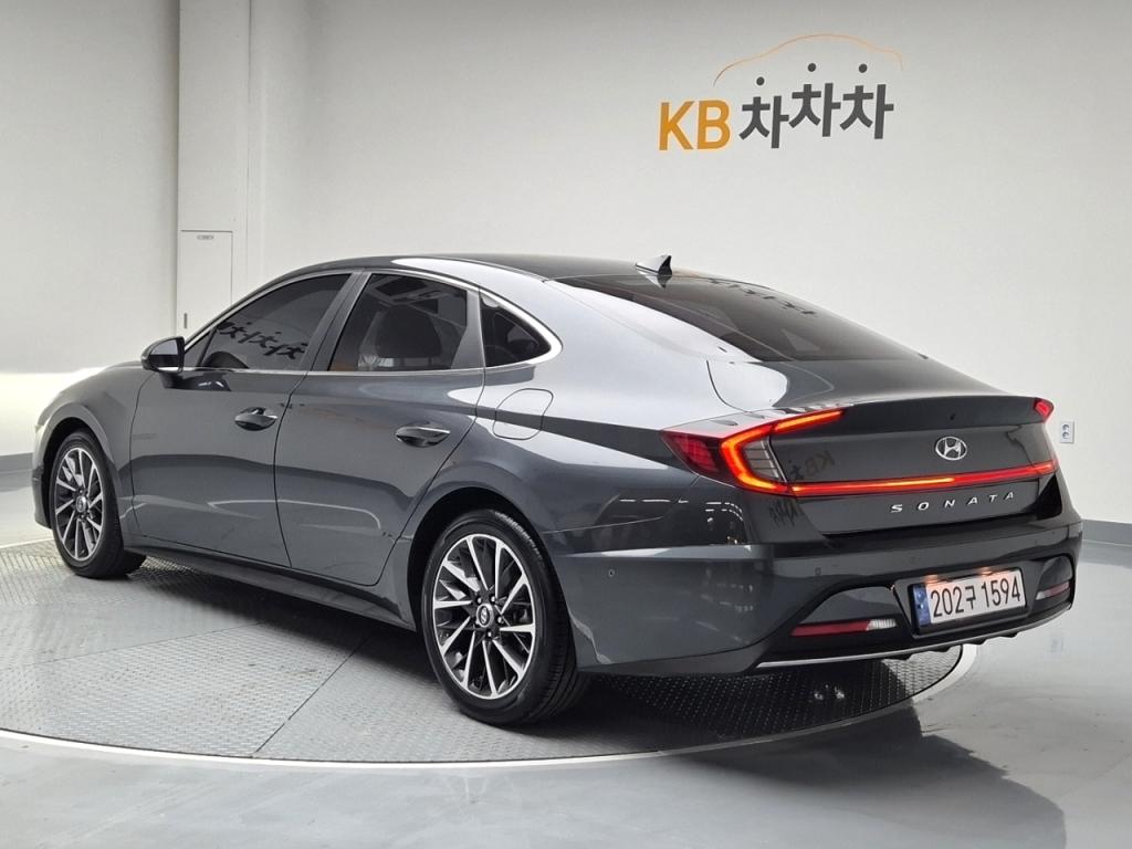 2021 HYUNDAI SONATA (DN8) 