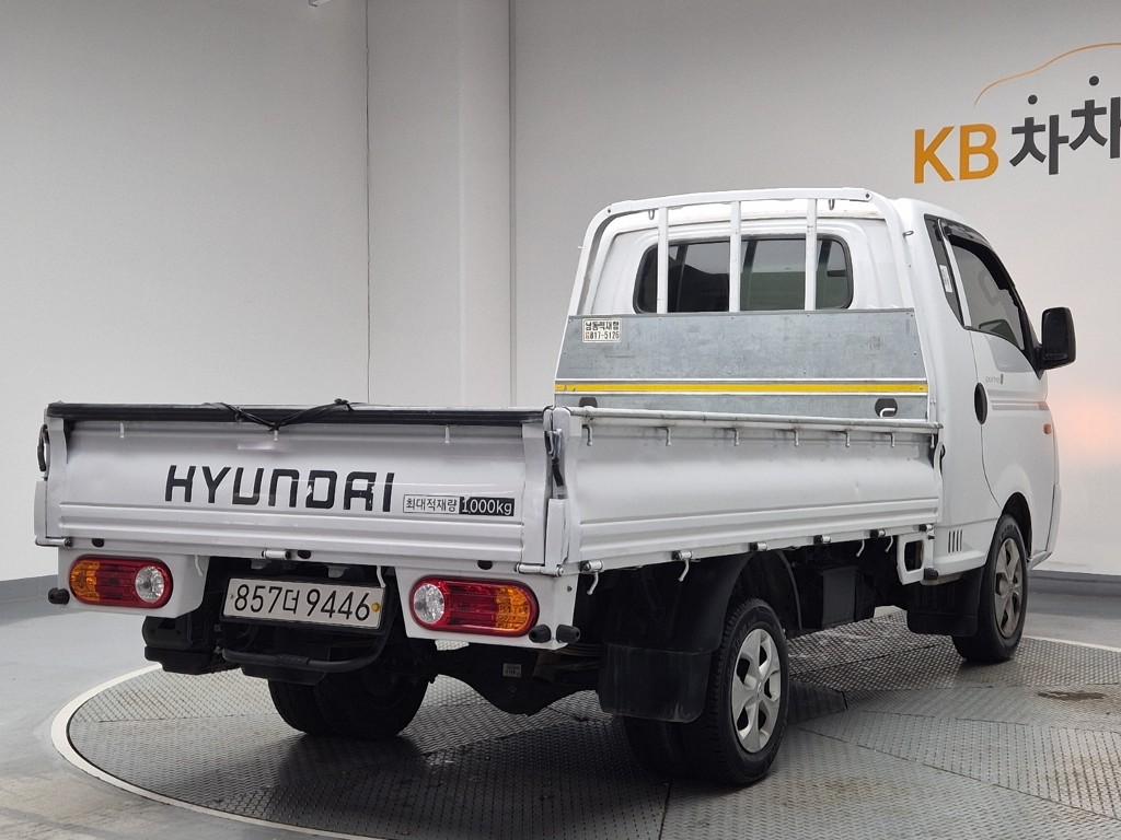 2023 HYUNDAI PORTER II 