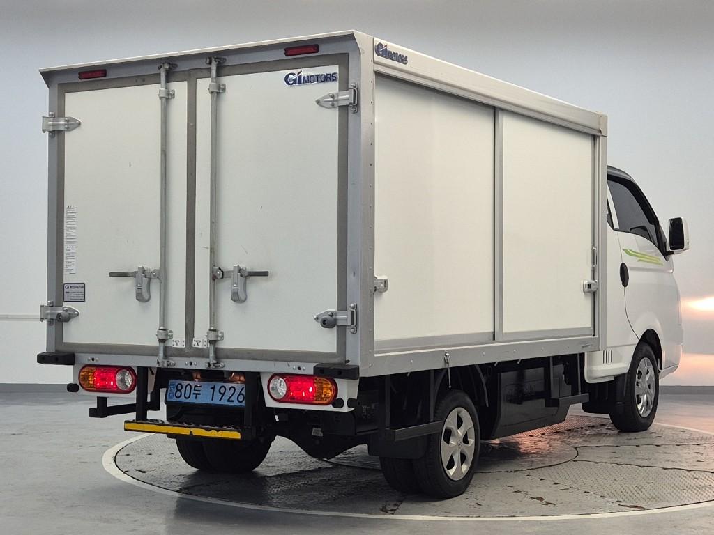 2023 HYUNDAI PORTER II ELECTRIC 
