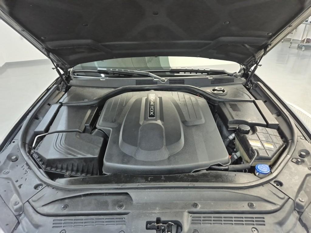 2013 SSANGYONG NEW CHAIRMAN W 