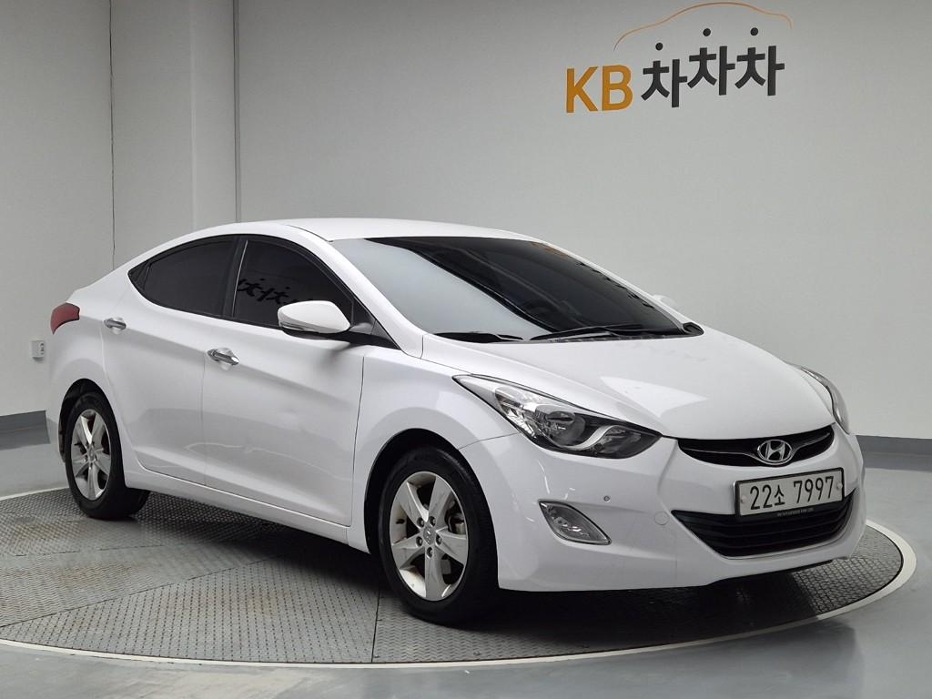 2013 HYUNDAI AVANTE MD 