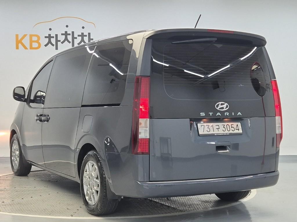 2023 HYUNDAI STARIA 