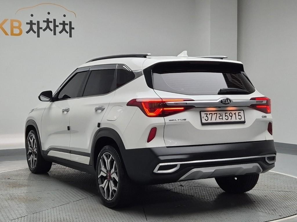 2021 KIA SELTOS 