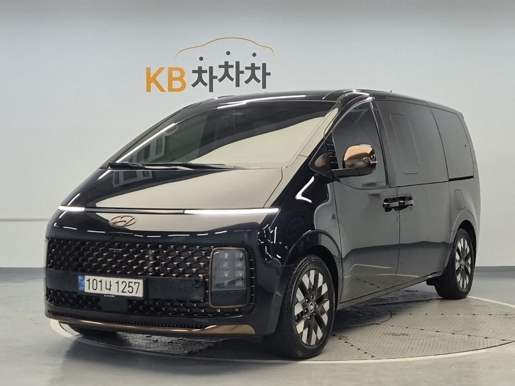 2022 HYUNDAI STARIA 