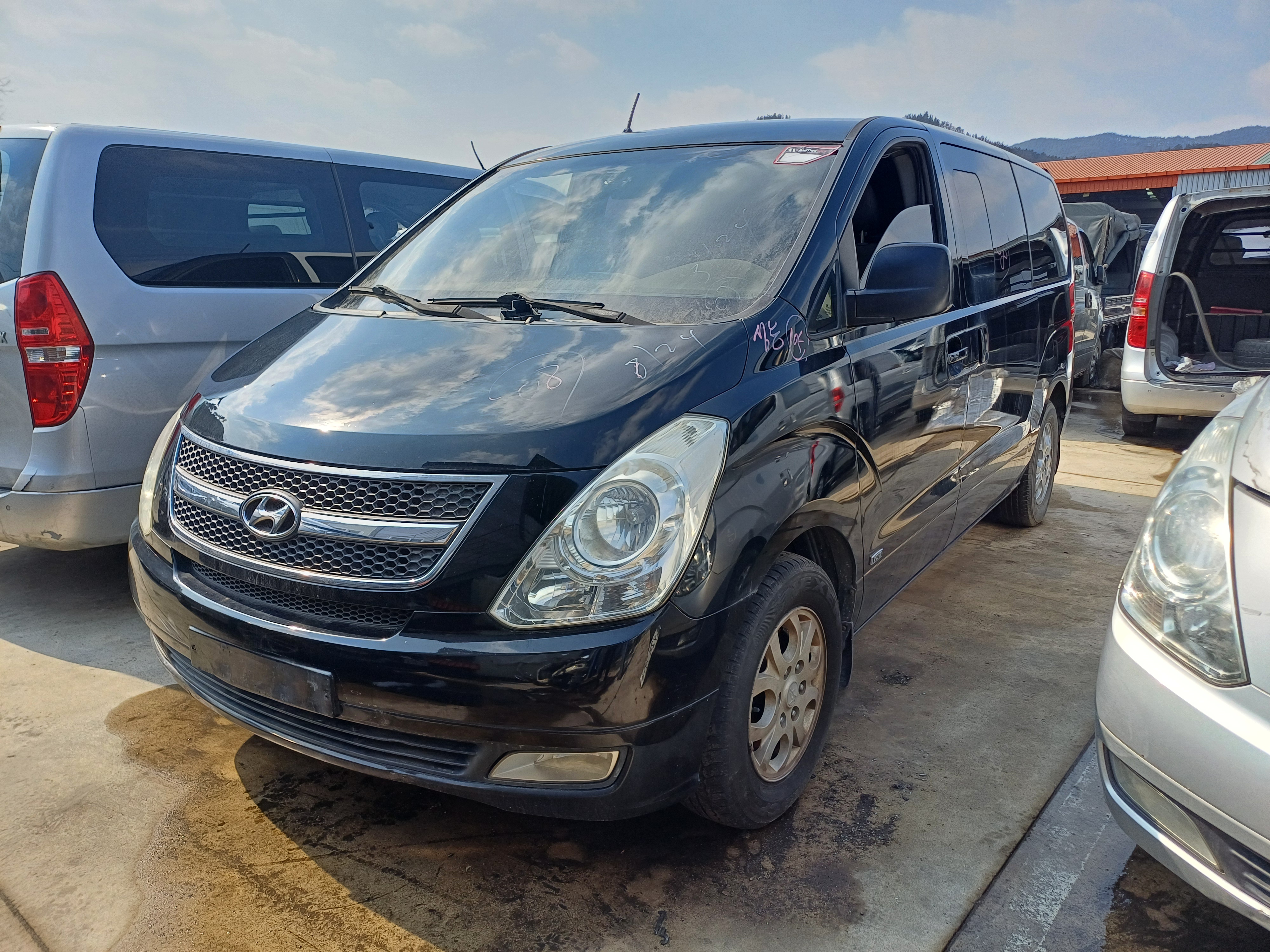 2009 Hyundai Grand Starex