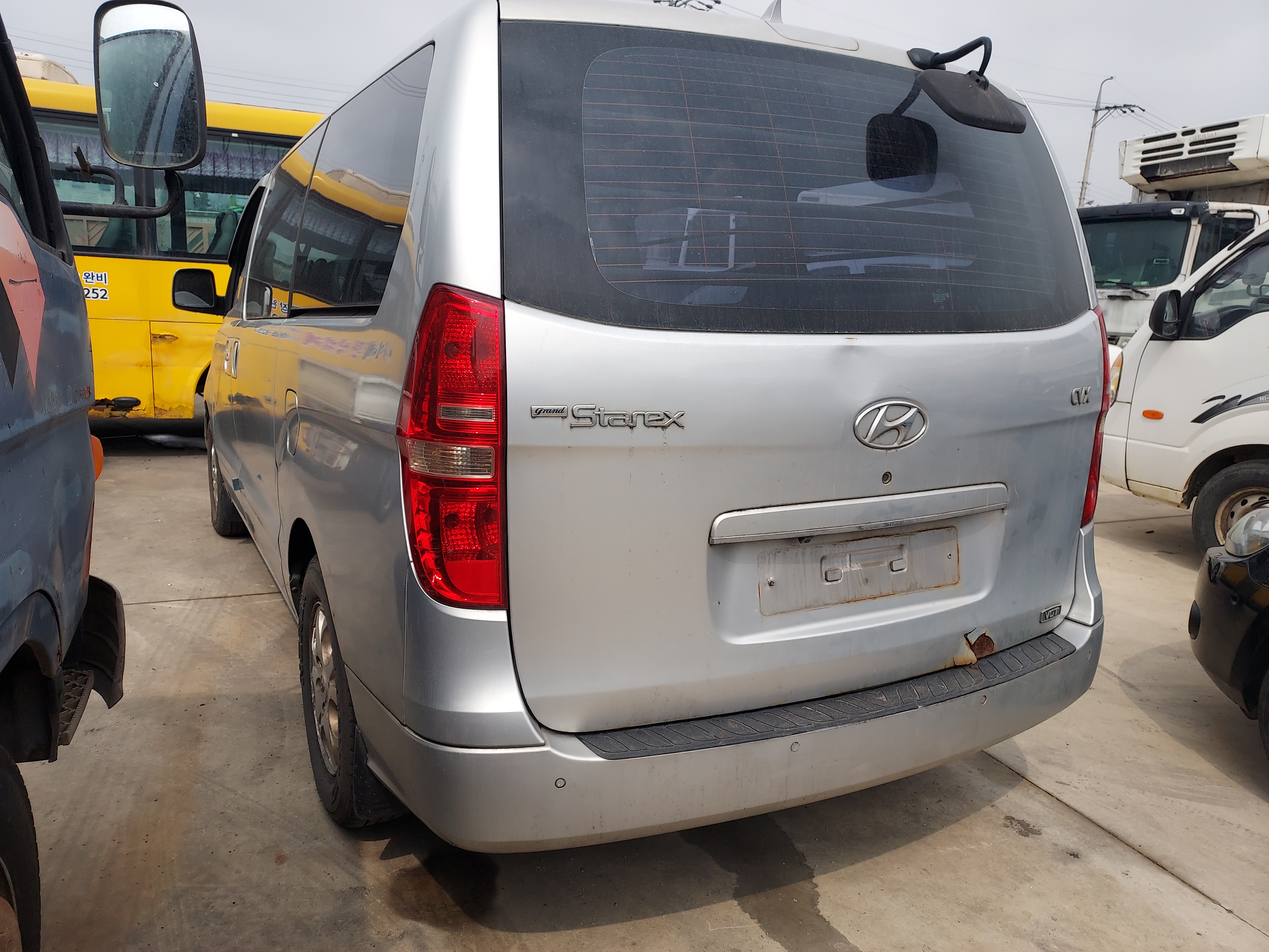 2009 Hyundai Grand Starex
