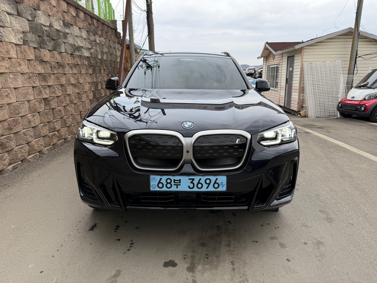 2022 BMW IX3