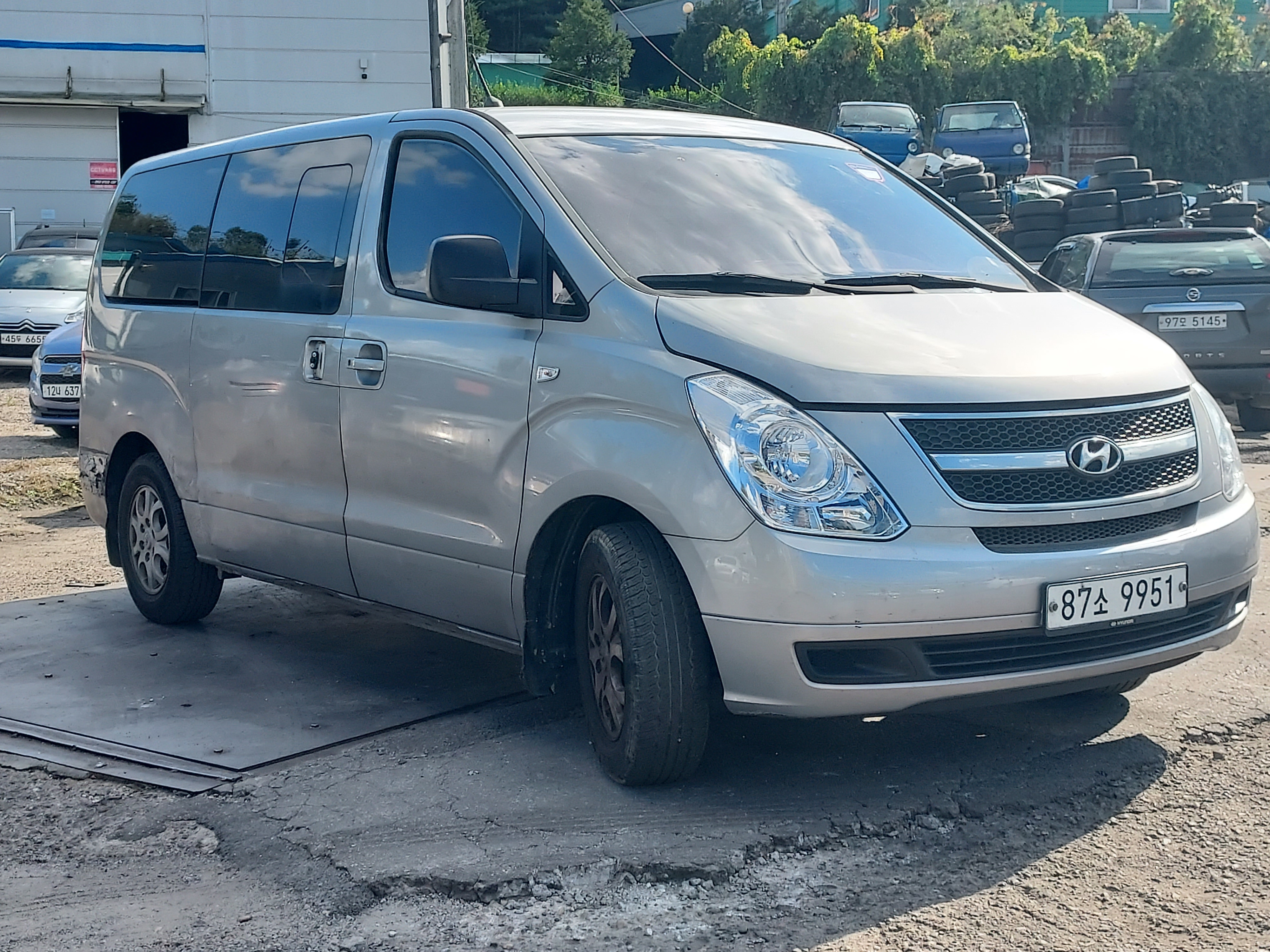 2016 Hyundai Grand Starex