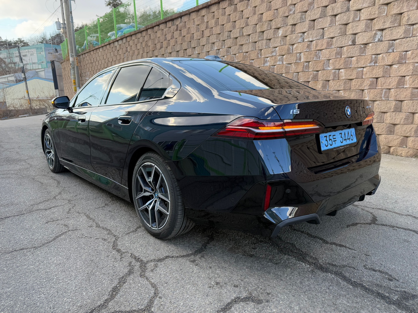 2024 BMW (G60) eDrive 40