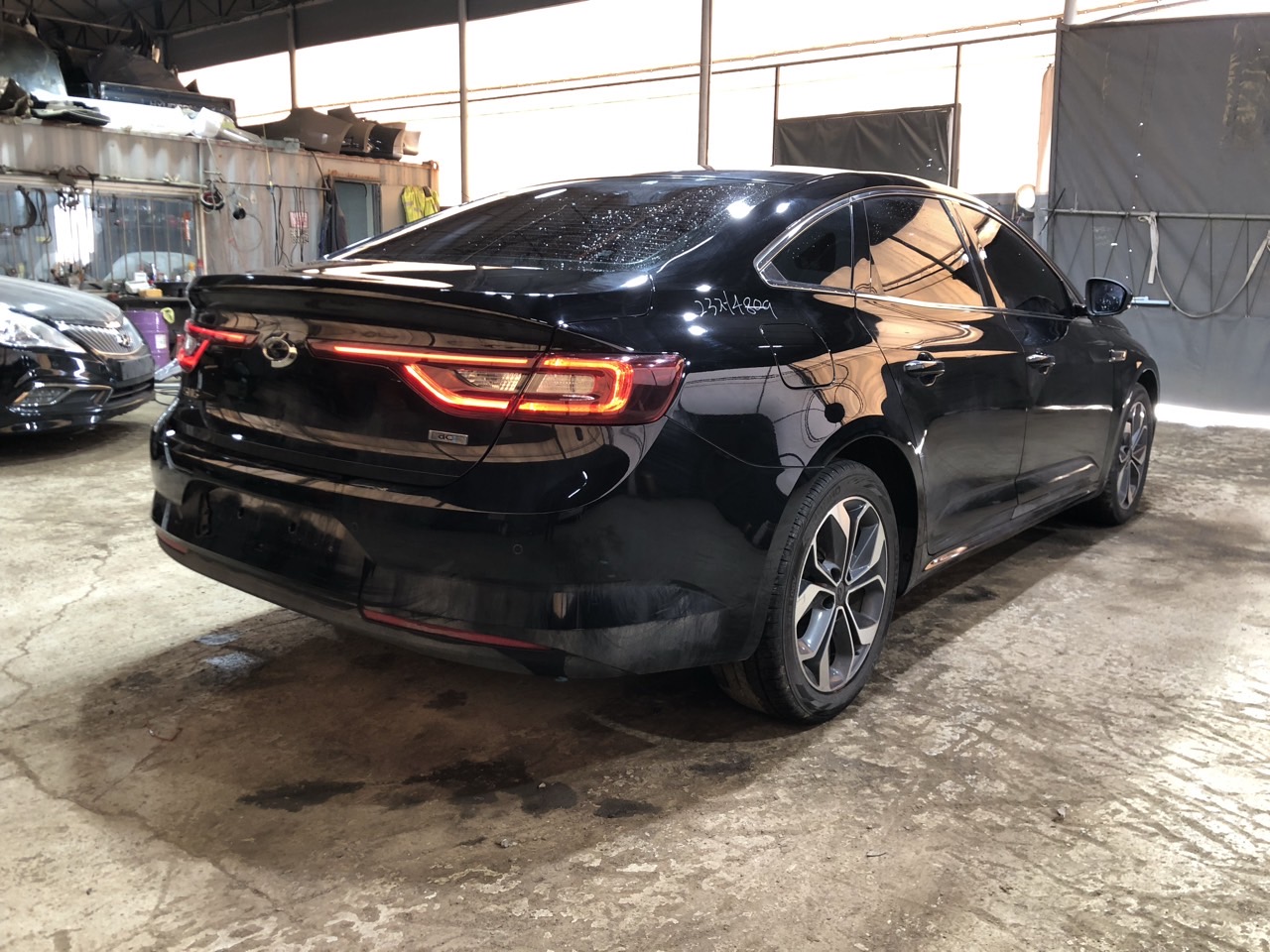 2019 Renault The New SM6