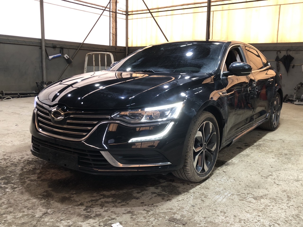 2019 Renault The New SM6