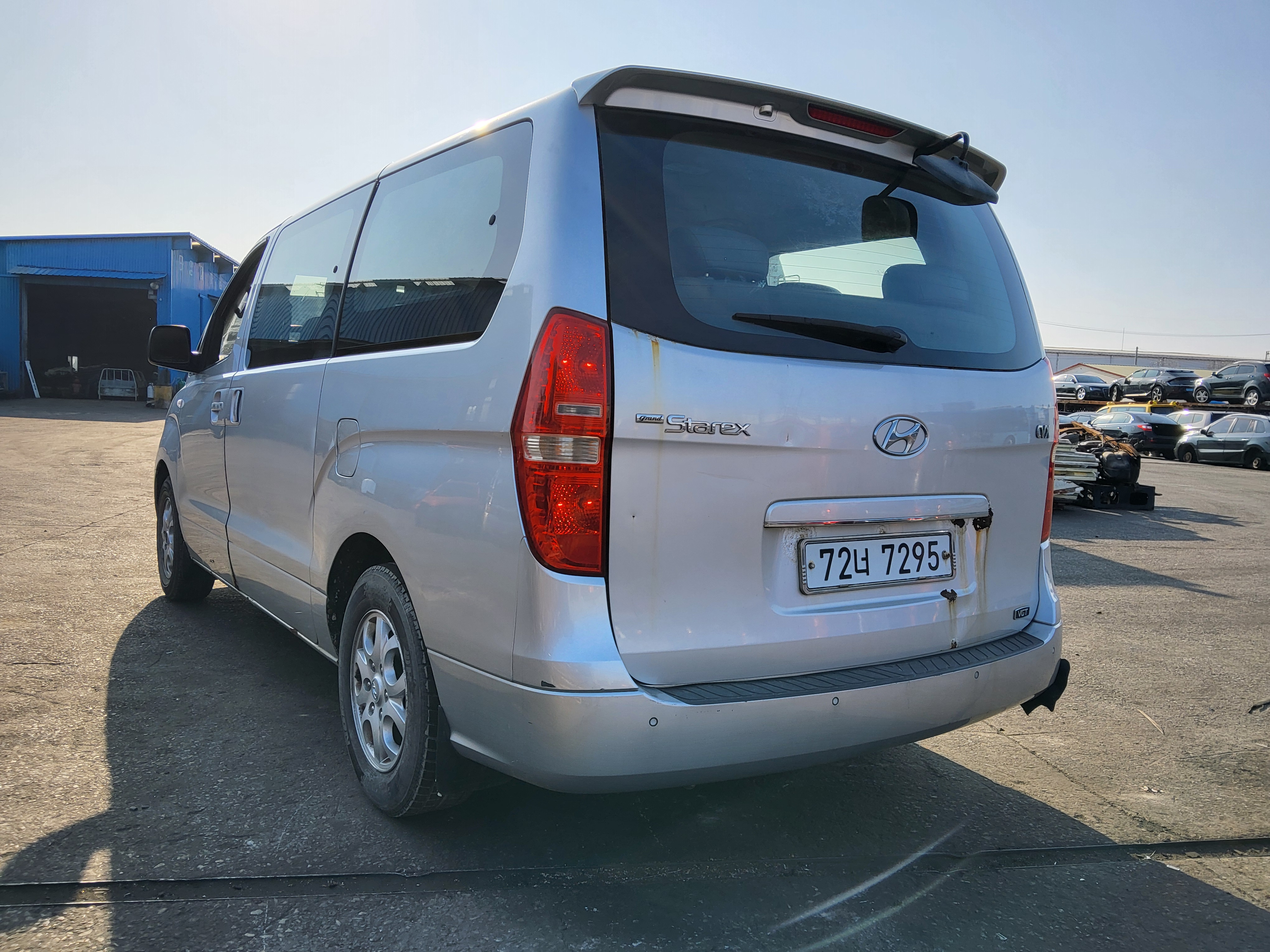 2010 Hyundai Grand Starex