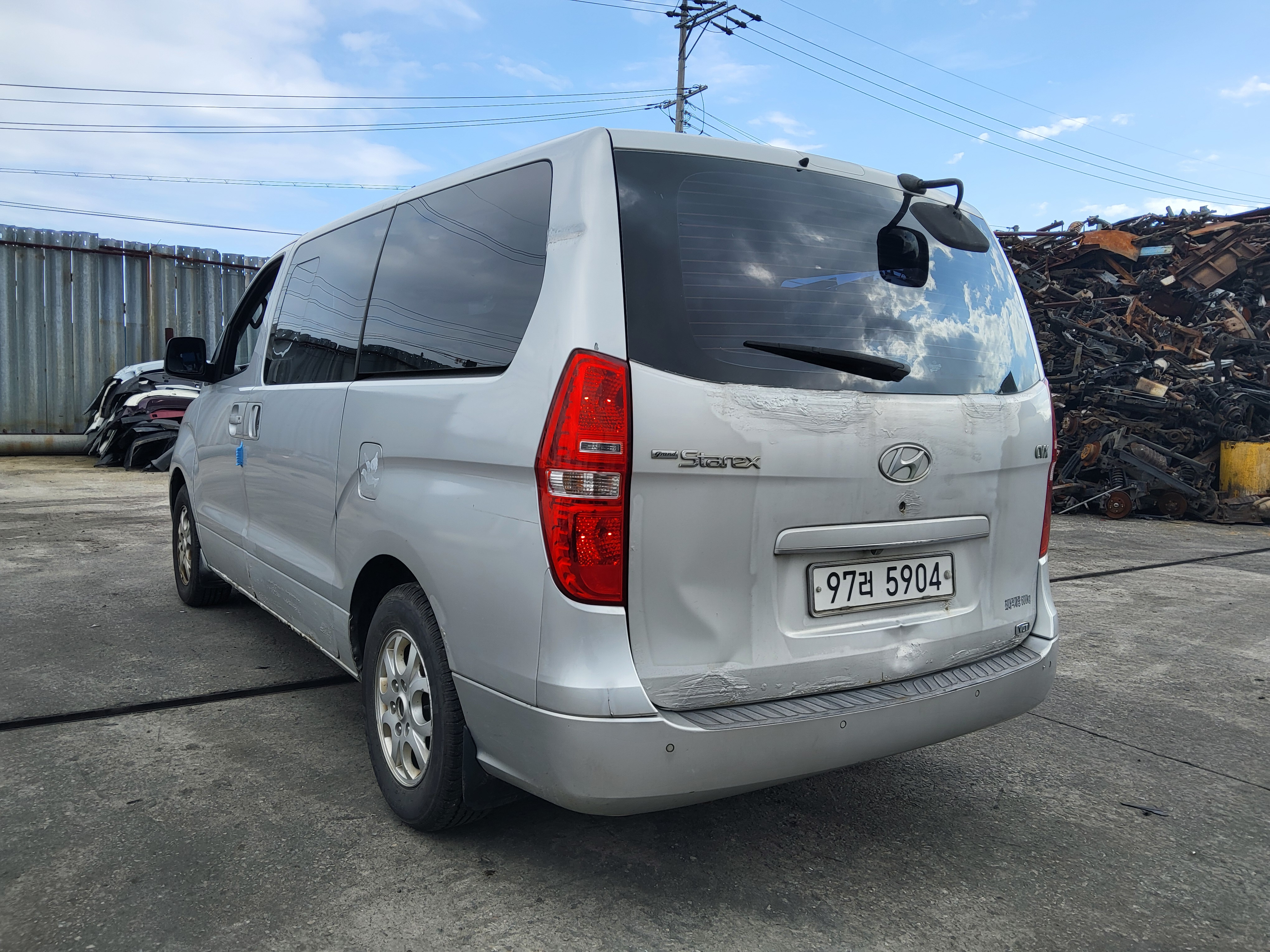 2009 Hyundai Grand Starex
