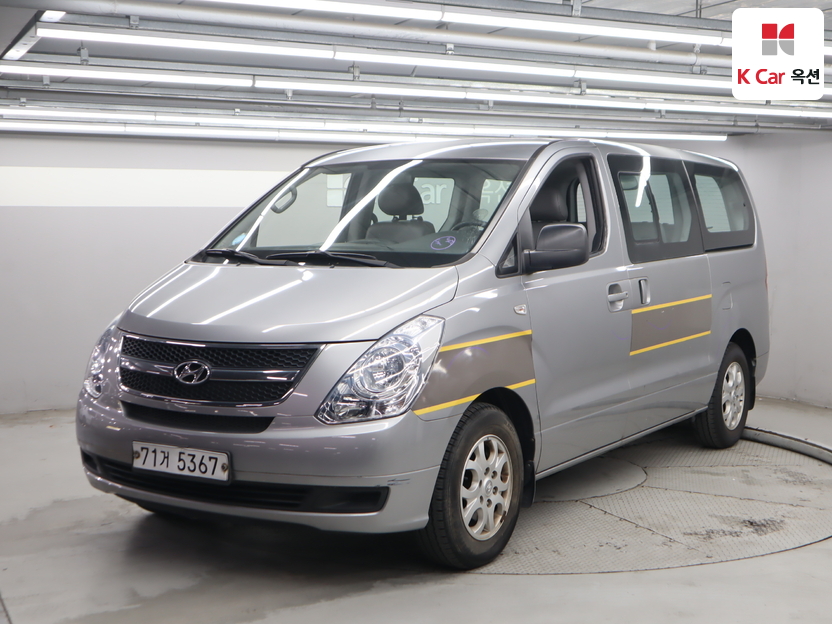 2014 Hyundai Grand Starex