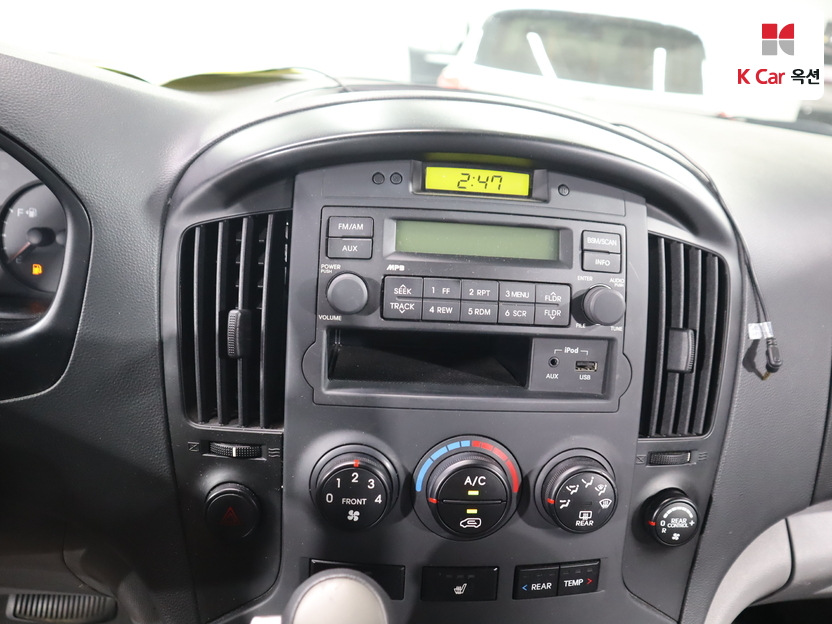 2014 Hyundai Grand Starex