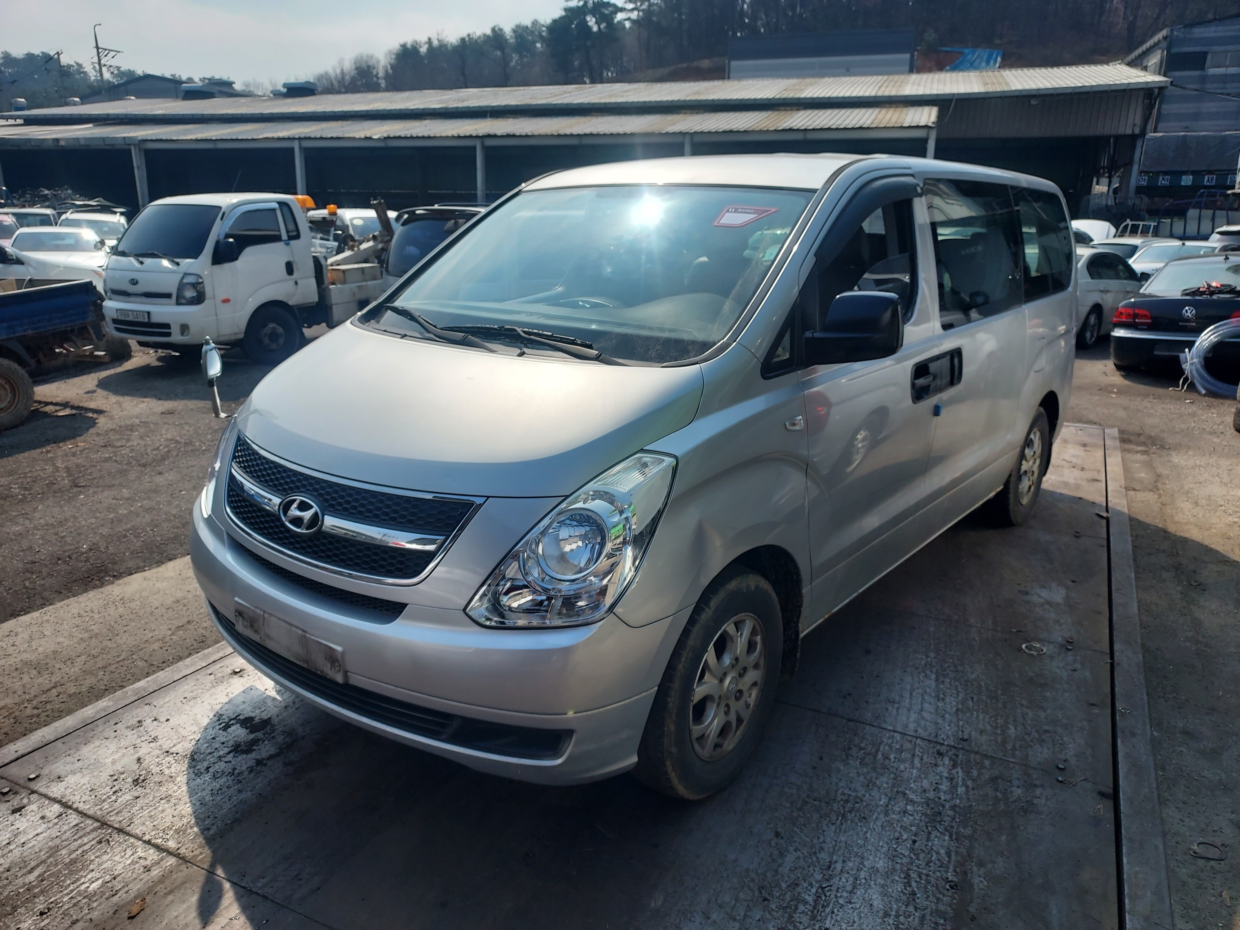 2010 Hyundai Grand Starex