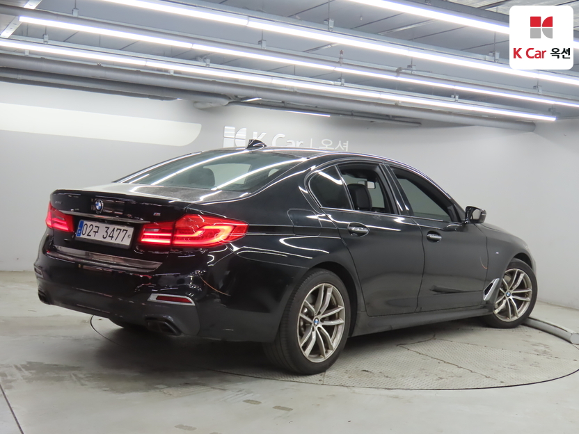 2017 BMW 5 Series G30