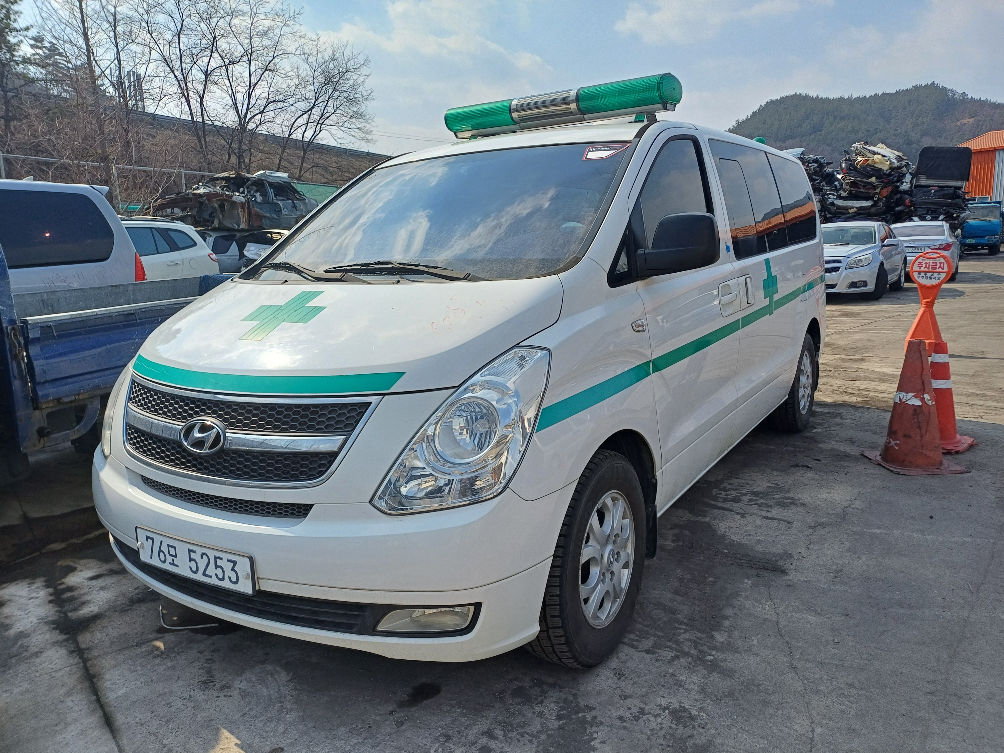 2015 Hyundai Grand Starex