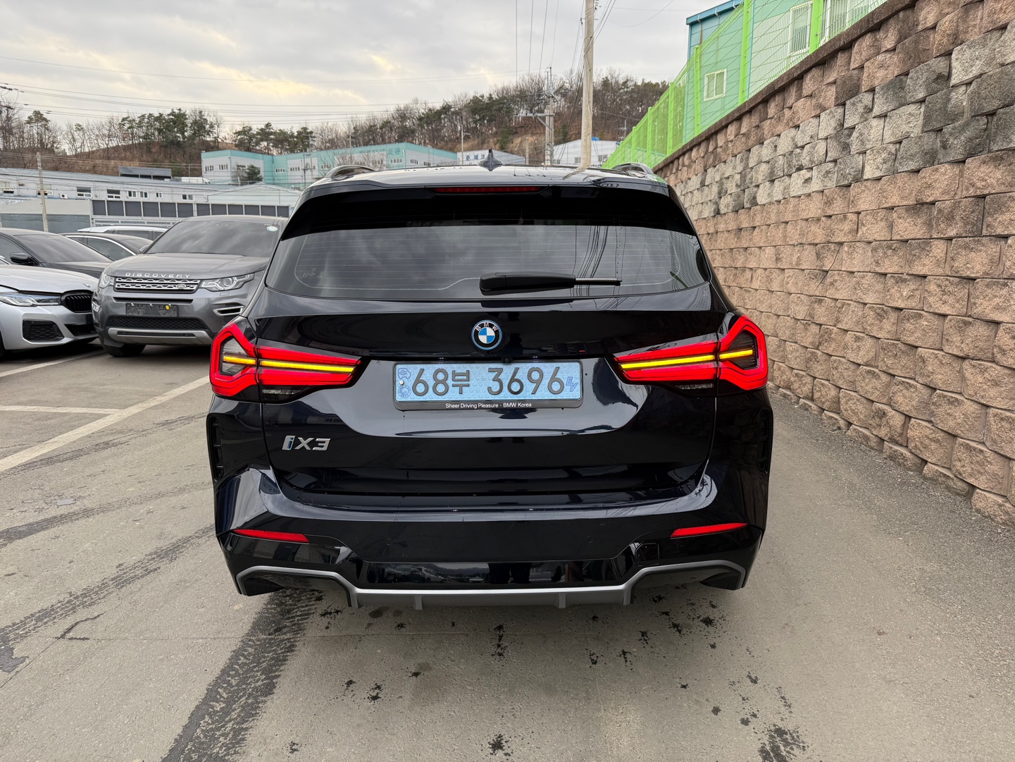 2022 BMW IX3