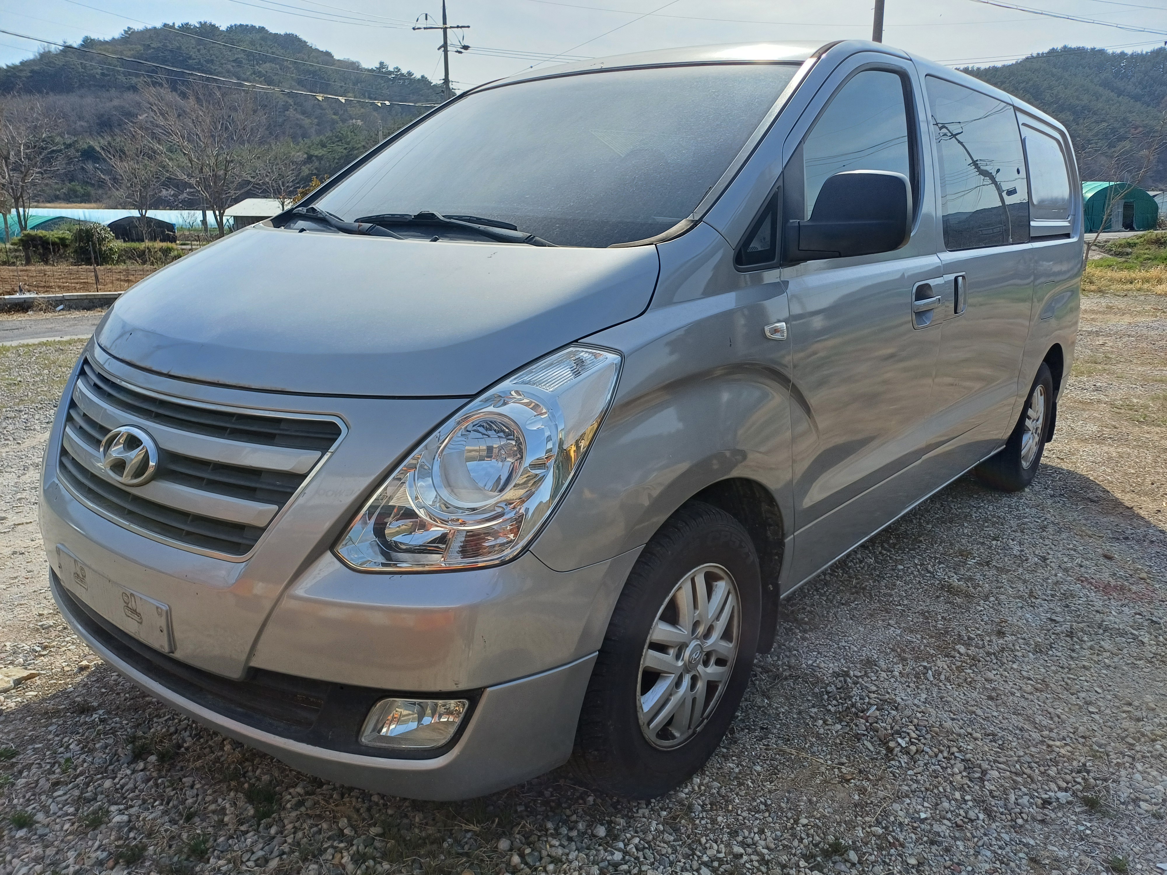 2017 Hyundai Grand Starex