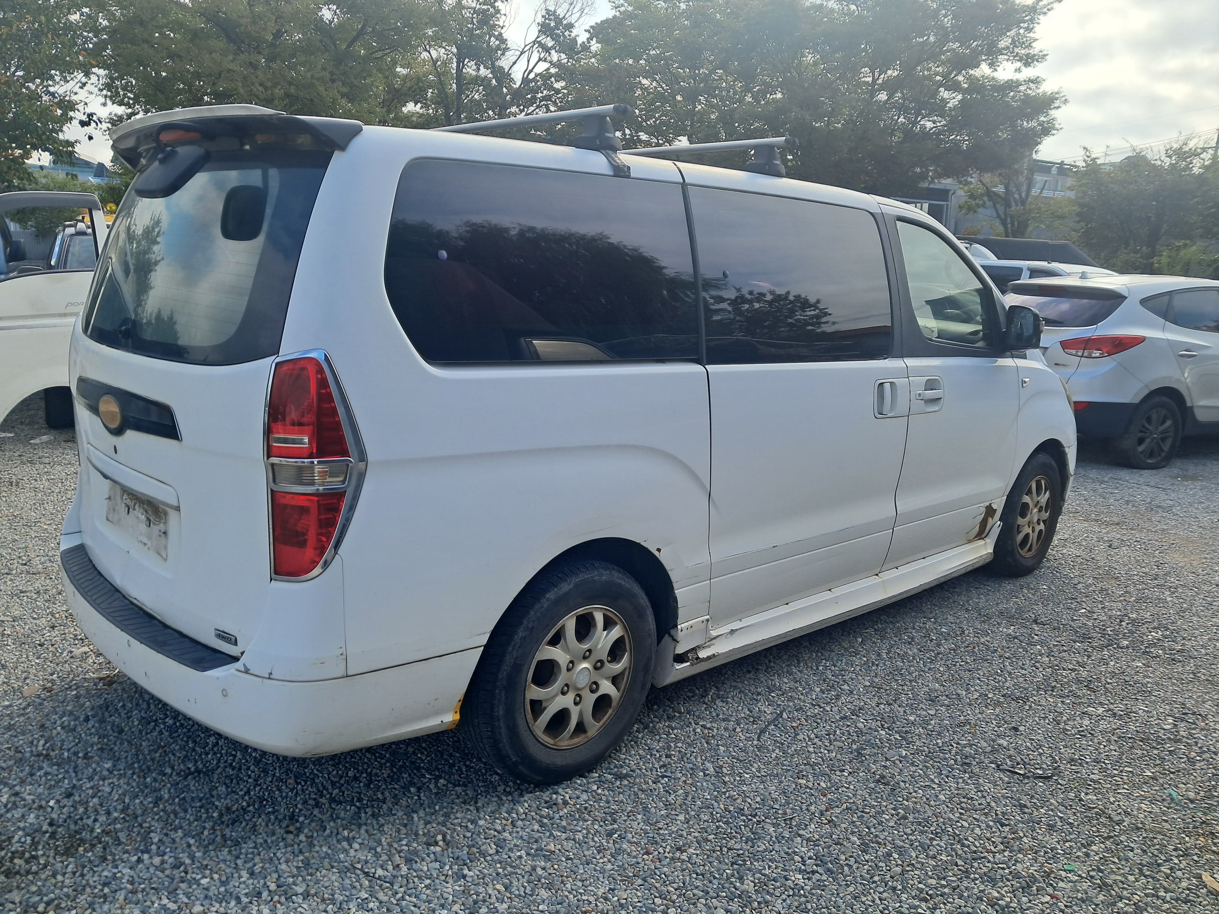 2012 Hyundai Grand Starex