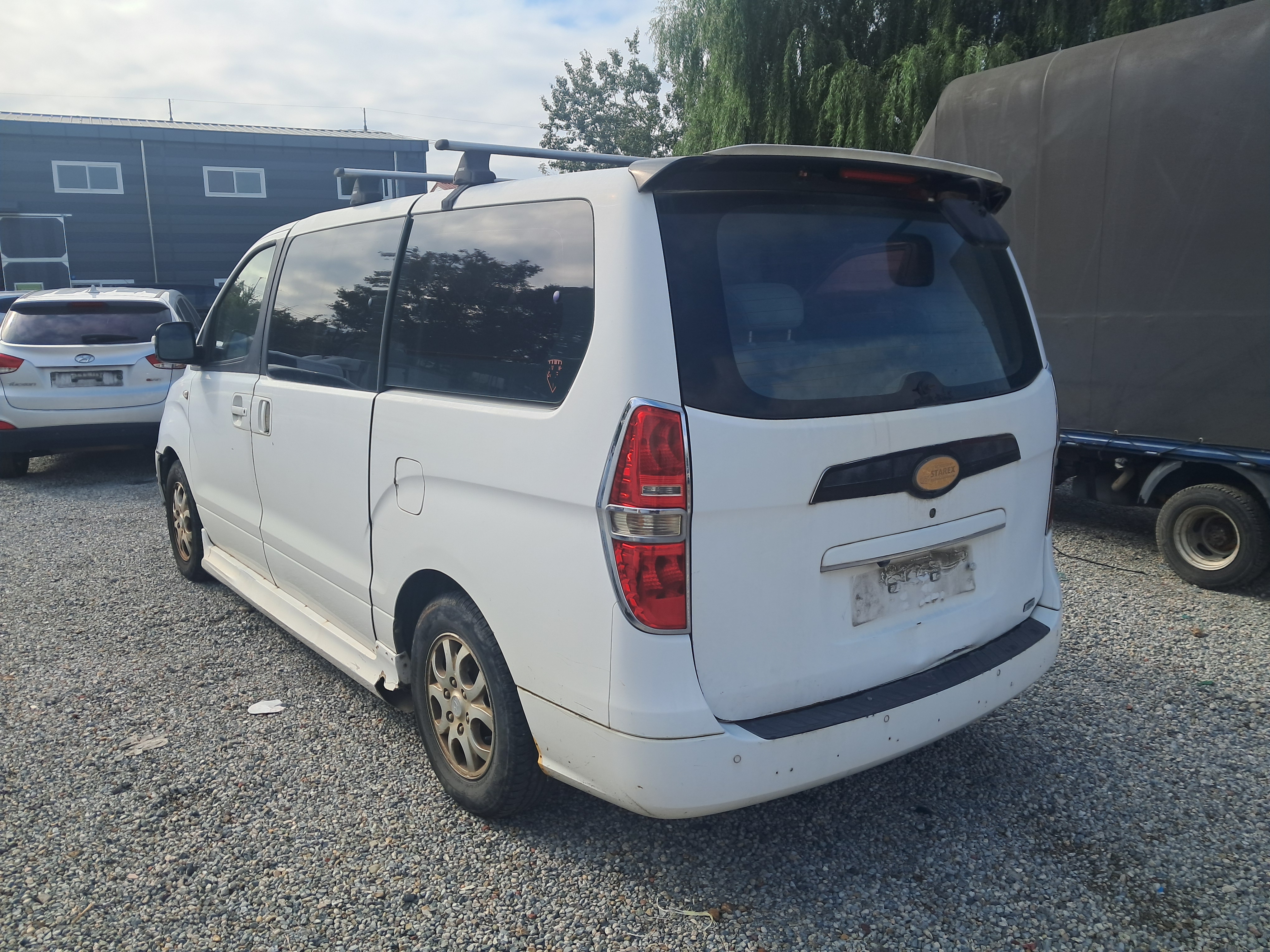 2012 Hyundai Grand Starex