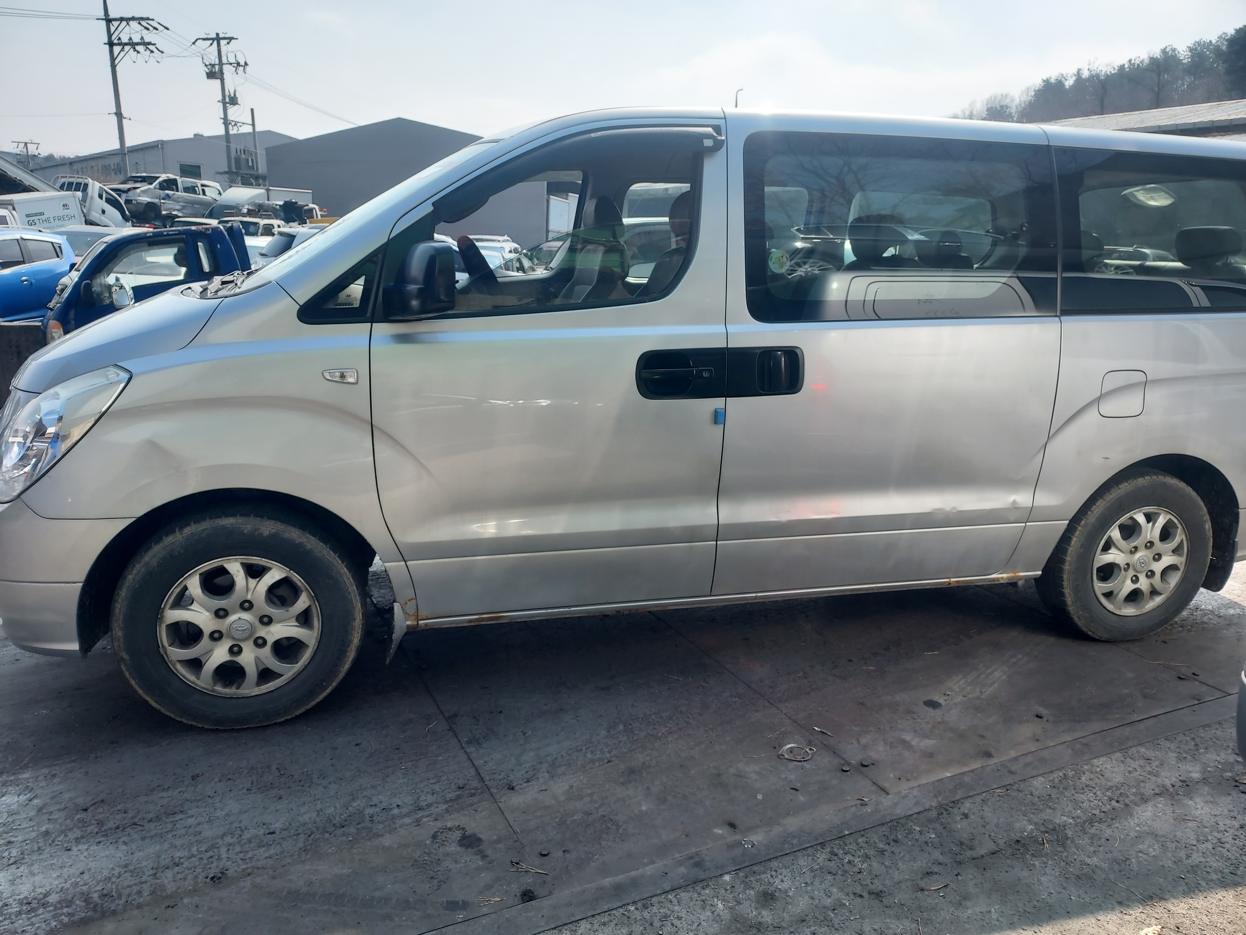 2010 Hyundai Grand Starex