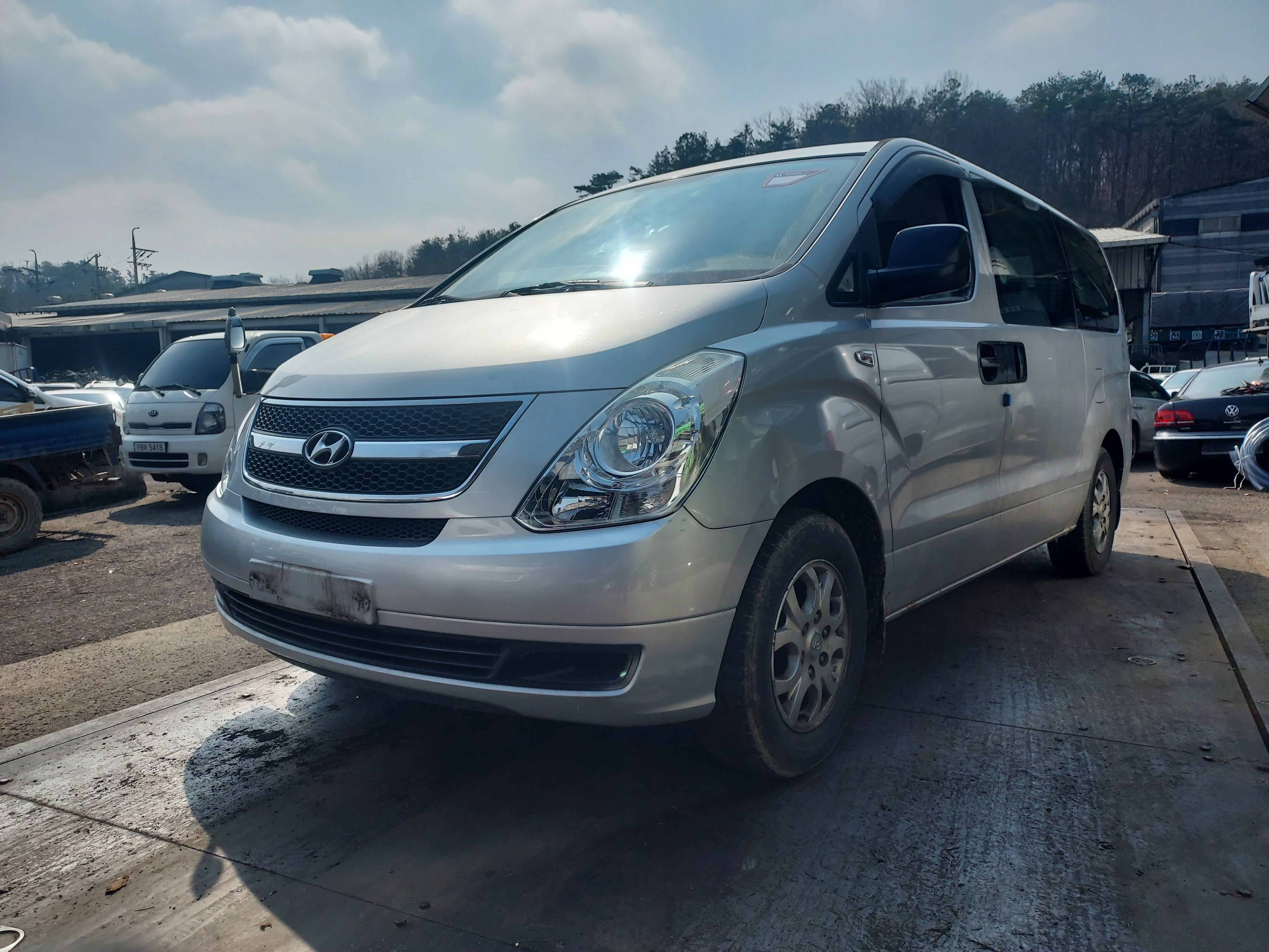 2010 Hyundai Grand Starex