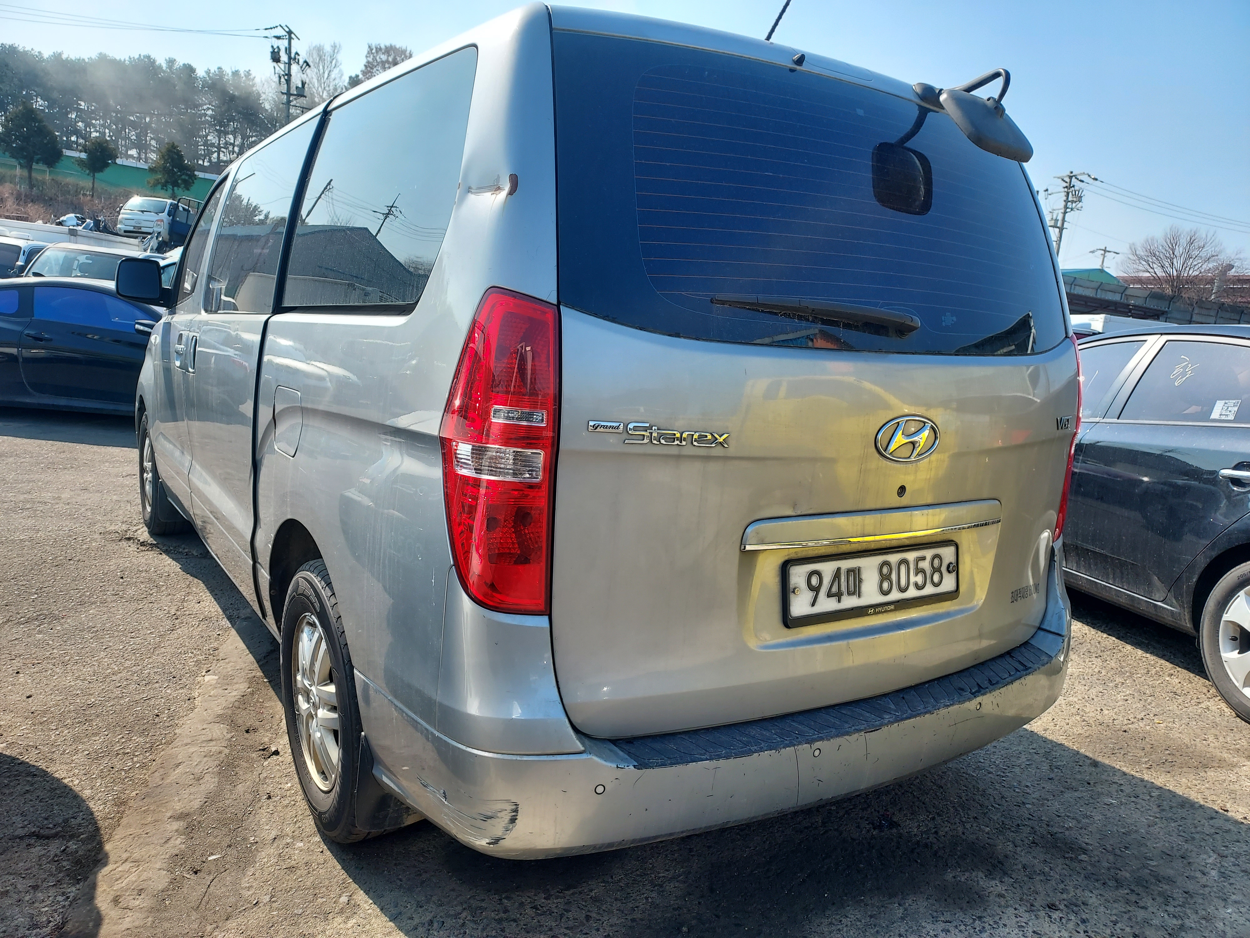 2017 Hyundai Grand Starex