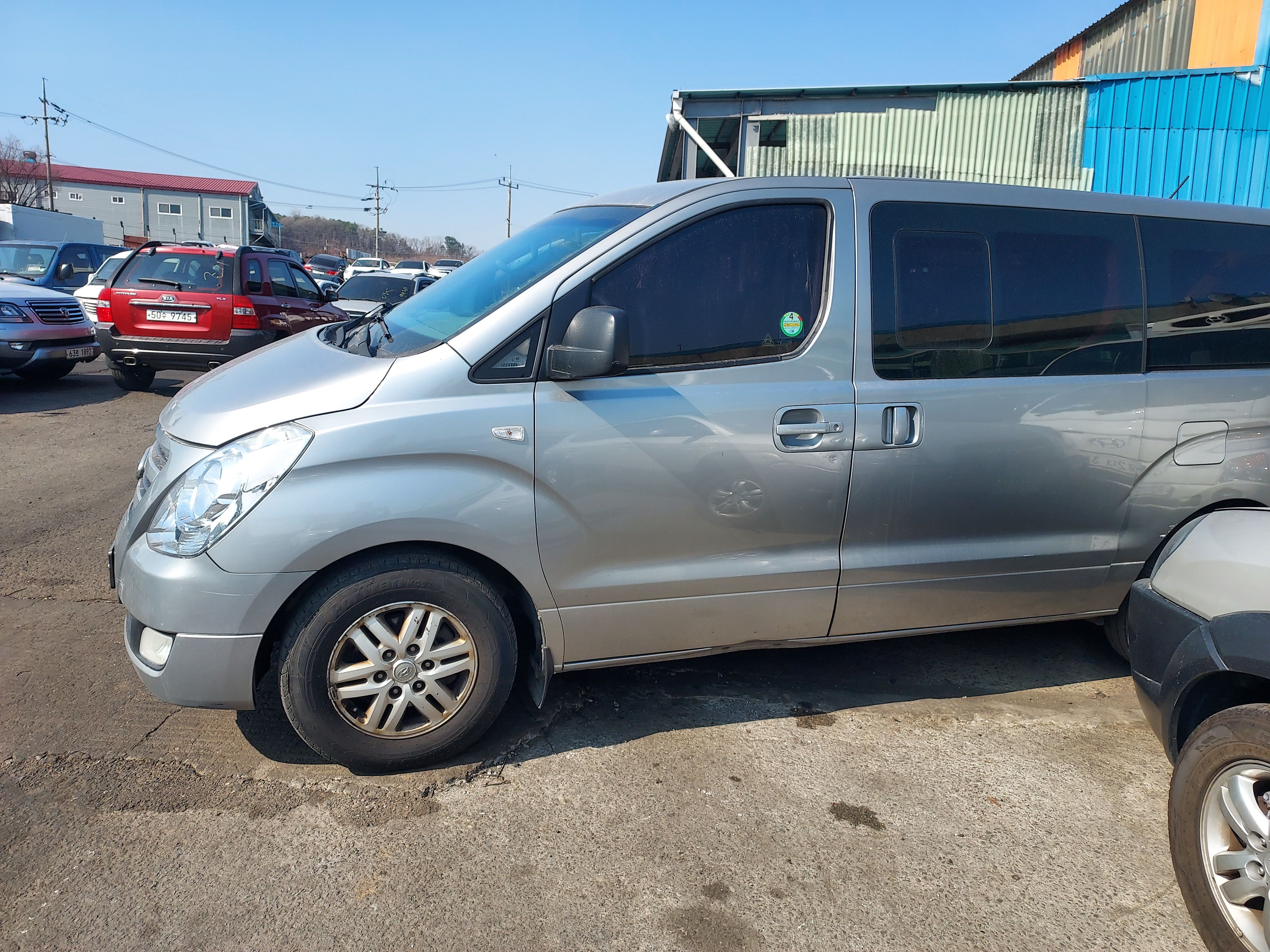 2017 Hyundai Grand Starex