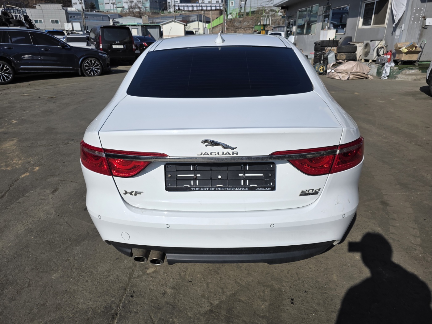 2017 Jaguar XF X260